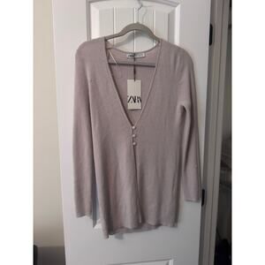Zara Women’s Ribbed V-Neck Button Cardigan